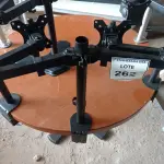 LOTE 262 - 01 SUPORTE PARA MONITOR (MONITOR STAND). (NO ESTADO EM QUE SE ENCONTRA. SUJEITO A AVARIAS OCULTAS/VISÍVEIS.)