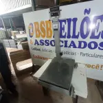 LOTE 161 - 01 BALANÇA (BALANCE). (NO ESTADO EM QUE SE ENCONTRA. SUJEITO A AVARIAS OCULTAS/VISÍVEIS.) AV9708A