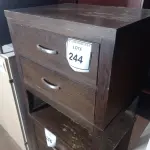 LOTE 244 - 01 GAVETEIRO (DRAWER). (NO ESTADO EM QUE SE ENCONTRA. SUJEITO A AVARIAS OCULTAS/VISÍVEIS.) AV2122N
