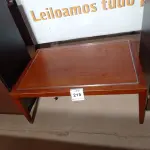 LOTE 215 - 01 MESA DE CENTRO (CENTER TABLE). (NO ESTADO EM QUE SE ENCONTRA. SUJEITO A AVARIAS OCULTAS/VISÍVEIS.)