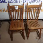 LOTE 189 - 02 CADEIRAS (CHAIRS). (NO ESTADO EM QUE SE ENCONTRA. SUJEITO A AVARIAS OCULTAS/VISÍVEIS.) BH1530P/ BH1530S