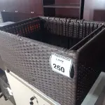 LOTE 250 - 01 MESA DE JARDIM (TABLE GARDEN). (NO ESTADO EM QUE SE ENCONTRA. SUJEITO A AVARIAS OCULTAS/VISÍVEIS.) BH1580F
