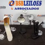 LOTE 312 - 01 LOTE C/VÁRIAS LUMINÁRIAS DE MESA. (NO ESTADO) ATENÇÃO! FAZER A VISITAÇÃO ANTES DE ARREMATAR, NÃO SABEMOS SE FUNCIONA. LEILÃO NÃO TEM GARANTIA E NEM DEVOLUÇÃO, SUJEITO A POSSÍVEIS AVARIAS VISÍVEIS/OCULTAS E/OU AUSÊNCIA DE COMPONENTES.
