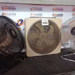 LOTE 245 - 03 VENTILADORES MARCAS E MODELOS DIVERSOS. (NO ESTADO) ATENÇÃO! FAZER A VISITAÇÃO ANTES DE ARREMATAR, NÃO SABEMOS SE FUNCIONA. LEILÃO NÃO TEM GARANTIA E NEM DEVOLUÇÃO, SUJEITO A POSSÍVEIS AVARIAS VISÍVEIS/OCULTAS E/OU AUSÊNCIA DE COMPONENTES.