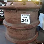 LOTE 248 - 02 RODAS DE FERRO P/CAMINHÃO. (NO ESTADO) ATENÇÃO! FAZER A VISITAÇÃO ANTES DE ARREMATAR, NÃO SABEMOS SE FUNCIONA. LEILÃO NÃO TEM GARANTIA E NEM DEVOLUÇÃO, SUJEITO A POSSÍVEIS AVARIAS VISÍVEIS/OCULTAS E/OU AUSÊNCIA DE COMPONENTES.