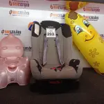 LOTE 203 - 01 CADEIRA P/TRANSPORTE INFANTIL MARCA INFANTE, 01 BRINQUEDO INFLÁVEL E 01 TRONINHO. (NO ESTADO) ATENÇÃO! FAZER A VISITAÇÃO ANTES DE ARREMATAR, NÃO SABEMOS SE FUNCIONA. LEILÃO NÃO TEM GARANTIA E NEM DEVOLUÇÃO, SUJEITO A POSSÍVEIS AVARIAS VISÍVEIS/OCULTAS E/OU AUSÊNCIA DE COMPONENTES.