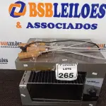 LOTE 265 - 01 CHURRASQUEIRA ELÉTRICA EM INOX C/04 ESPETOS. (NO ESTADO) ATENÇÃO! FAZER A VISITAÇÃO ANTES DE ARREMATAR, NÃO SABEMOS SE FUNCIONA. LEILÃO NÃO TEM GARANTIA E NEM DEVOLUÇÃO, SUJEITO A POSSÍVEIS AVARIAS VISÍVEIS/OCULTAS E/OU AUSÊNCIA DE COMPONENTES.