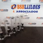 LOTE 383 - 05 SUPORTES DOSADORES DE GARRAFAS. (NO ESTADO) ATENÇÃO! FAZER A VISITAÇÃO ANTES DE ARREMATAR, NÃO SABEMOS SE FUNCIONA. LEILÃO NÃO TEM GARANTIA E NEM DEVOLUÇÃO, SUJEITO A POSSÍVEIS AVARIAS VISÍVEIS/OCULTAS E/OU AUSÊNCIA DE COMPONENTES.