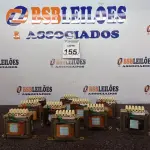 LOTE 155 - 10 TRANSFORMADORES 220V PARA 12V. (NO ESTADO) ATENÇÃO! FAZER A VISITAÇÃO ANTES DE ARREMATAR, NÃO SABEMOS SE FUNCIONA. LEILÃO NÃO TEM GARANTIA E NEM DEVOLUÇÃO, SUJEITO A POSSÍVEIS AVARIAS VISÍVEIS/OCULTAS E/OU AUSÊNCIA DE COMPONENTES.