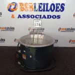 LOTE 174 - 01 FRITADEIRA ELÉTRICA EM INOX MARCA VENÂNCIO. (NO ESTADO) ATENÇÃO! FAZER A VISITAÇÃO ANTES DE ARREMATAR, NÃO SABEMOS SE FUNCIONA. LEILÃO NÃO TEM GARANTIA E NEM DEVOLUÇÃO, SUJEITO A POSSÍVEIS AVARIAS VISÍVEIS/OCULTAS E/OU AUSÊNCIA DE COMPONENTES.
