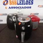 LOTE 321 - 02 AIR FRYERS MARCAS NELL E MALLORY E 01 PANELA ELÉTRICA MARCA BRITÂNIA. (NO ESTADO) ATENÇÃO! FAZER A VISITAÇÃO ANTES DE ARREMATAR, NÃO SABEMOS SE FUNCIONA. LEILÃO NÃO TEM GARANTIA E NEM DEVOLUÇÃO, SUJEITO A POSSÍVEIS AVARIAS VISÍVEIS/OCULTAS E/OU AUSÊNCIA DE COMPONENTES.