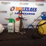 LOTE 107 - 02 BOMBAS DE BATER VENENO, 01 PULVERIZADOR MARCA TRAP E 01 BOIA PARA CAIXA D’ÁGUA MARCA DECA DE 1 E ¼. (NO ESTADO) ATENÇÃO! FAZER A VISITAÇÃO ANTES DE ARREMATAR, NÃO SABEMOS SE FUNCIONA. LEILÃO NÃO TEM GARANTIA E NEM DEVOLUÇÃO, SUJEITO A POSSÍVEIS AVARIAS VISÍVEIS/OCULTAS E/OU AUSÊNCIA DE COMPONENTES.