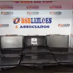 LOTE 388 - 10 MONITORES MARCAS E MARCAS E MODELOS DIVERSOS P/RETIRADA DE PEÇAS. (NO ESTADO) ATENÇÃO! FAZER A VISITAÇÃO ANTES DE ARREMATAR, NÃO SABEMOS SE FUNCIONA. LEILÃO NÃO TEM GARANTIA E NEM DEVOLUÇÃO, SUJEITO A POSSÍVEIS AVARIAS VISÍVEIS/OCULTAS E/OU AUSÊNCIA DE COMPONENTES.