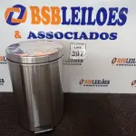LOTE 397 - 01 LIXEIRA EM INOX 12L C/PEDAL MARCA MOOD. (NO ESTADO) ATENÇÃO! FAZER A VISITAÇÃO ANTES DE ARREMATAR, NÃO SABEMOS SE FUNCIONA. LEILÃO NÃO TEM GARANTIA E NEM DEVOLUÇÃO, SUJEITO A POSSÍVEIS AVARIAS VISÍVEIS/OCULTAS E/OU AUSÊNCIA DE COMPONENTES.