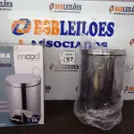 LOTE 187 - 01 LIXEIRA EM INOX 12L C/PEDAL MARCA MOOD. (NO ESTADO) ATENÇÃO! FAZER A VISITAÇÃO ANTES DE ARREMATAR, NÃO SABEMOS SE FUNCIONA. LEILÃO NÃO TEM GARANTIA E NEM DEVOLUÇÃO, SUJEITO A POSSÍVEIS AVARIAS VISÍVEIS/OCULTAS E/OU AUSÊNCIA DE COMPONENTES.