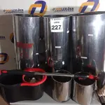 LOTE 227 - 03 LIXEIRAS EM INOX E 01 KIT BALDE E ESCOVÃO. (NO ESTADO) ATENÇÃO! FAZER A VISITAÇÃO ANTES DE ARREMATAR, NÃO SABEMOS SE FUNCIONA. LEILÃO NÃO TEM GARANTIA E NEM DEVOLUÇÃO, SUJEITO A POSSÍVEIS AVARIAS VISÍVEIS/OCULTAS E/OU AUSÊNCIA DE COMPONENTES.