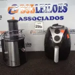 LOTE 299 - 01 AIR FRYER MARCA ULTRA E 01 CENTRIFUGAS DE FRUTAS MARCA CADENCE. (NO ESTADO) ATENÇÃO! FAZER A VISITAÇÃO ANTES DE ARREMATAR, NÃO SABEMOS SE FUNCIONA. LEILÃO NÃO TEM GARANTIA E NEM DEVOLUÇÃO, SUJEITO A POSSÍVEIS AVARIAS VISÍVEIS/OCULTAS E/OU AUSÊNCIA DE COMPONENTES.