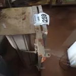 LOTE 259 - 01 PORTA DE ROLAR DE FERRO. (NO ESTADO) ATENÇÃO! FAZER A VISITAÇÃO ANTES DE ARREMATAR, NÃO SABEMOS SE FUNCIONA. LEILÃO NÃO TEM GARANTIA E NEM DEVOLUÇÃO, SUJEITO A POSSÍVEIS AVARIAS VISÍVEIS/OCULTAS E/OU AUSÊNCIA DE COMPONENTES.