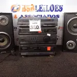 LOTE 330 - 01 APARELHO DE SOM MARCA AIWA ACOPLADO COM TOCA DISCOS. (NO ESTADO) ATENÇÃO! FAZER A VISITAÇÃO ANTES DE ARREMATAR, NÃO SABEMOS SE FUNCIONA. LEILÃO NÃO TEM GARANTIA E NEM DEVOLUÇÃO, SUJEITO A POSSÍVEIS AVARIAS VISÍVEIS/OCULTAS E/OU AUSÊNCIA DE COMPONENTES.