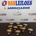 LOTE 155 - 10 TRANSFORMADORES 220V PARA 12V. (NO ESTADO) ATENÇÃO! FAZER A VISITAÇÃO ANTES DE ARREMATAR, NÃO SABEMOS SE FUNCIONA. LEILÃO NÃO TEM GARANTIA E NEM DEVOLUÇÃO, SUJEITO A POSSÍVEIS AVARIAS VISÍVEIS/OCULTAS E/OU AUSÊNCIA DE COMPONENTES.