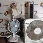 LOTE 302 - 05 VENTILADORES MARCAS E MODELOS DIVERSOS. (NO ESTADO) ATENÇÃO! FAZER A VISITAÇÃO ANTES DE ARREMATAR, NÃO SABEMOS SE FUNCIONA. LEILÃO NÃO TEM GARANTIA E NEM DEVOLUÇÃO, SUJEITO A POSSÍVEIS AVARIAS VISÍVEIS/OCULTAS E/OU AUSÊNCIA DE COMPONENTES.