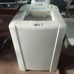 LOTE 367 - 01 MÁQUINA DE LAVAR 10KG 220V MARCA ELECTROLUX. (NO ESTADO) ATENÇÃO! FAZER A VISITAÇÃO ANTES DE ARREMATAR, NÃO SABEMOS SE FUNCIONA. LEILÃO NÃO TEM GARANTIA E NEM DEVOLUÇÃO, SUJEITO A POSSÍVEIS AVARIAS VISÍVEIS/OCULTAS E/OU AUSÊNCIA DE COMPONENTES.