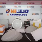 LOTE 356 - 01 LOTE C/VÁRIAS LUMINÁRIAS DE EMBUTIR MARCAS E MODELOS DIVERSOS. (NO ESTADO) ATENÇÃO! FAZER A VISITAÇÃO ANTES DE ARREMATAR, NÃO SABEMOS SE FUNCIONA. LEILÃO NÃO TEM GARANTIA E NEM DEVOLUÇÃO, SUJEITO A POSSÍVEIS AVARIAS VISÍVEIS/OCULTAS E/OU AUSÊNCIA DE COMPONENTES.