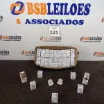 LOTE 101 - 01 LOTE C/ APROXIMADAMENTE 80 LED MINI DICROICA MARCA LUMIA. (NO ESTADO) ATENÇÃO! FAZER A VISITAÇÃO ANTES DE ARREMATAR, NÃO SABEMOS SE FUNCIONA. LEILÃO NÃO TEM GARANTIA E NEM DEVOLUÇÃO, SUJEITO A POSSÍVEIS AVARIAS VISÍVEIS/OCULTAS E/OU AUSÊNCIA DE COMPONENTES.