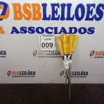 LOTE 009 - 01 CHAVE DE FENDA E 05 CHAVES PHILIPS. (NO ESTADO) ATENÇÃO! FAZER A VISITAÇÃO ANTES DE ARREMATAR, NÃO SABEMOS SE FUNCIONA. LEILÃO NÃO TEM GARANTIA E NEM DEVOLUÇÃO, SUJEITO A POSSÍVEIS AVARIAS VISÍVEIS/OCULTAS E/OU AUSÊNCIA DE COMPONENTES.