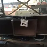 LOTE 484 - 08 MONITORES LCD MARCAS E MODELOS DIVERSOS. (NO ESTADO) ATENÇÃO! FAZER A VISITAÇÃO ANTES DE ARREMATAR, NÃO SABEMOS SE FUNCIONA. LEILÃO NÃO TEM GARANTIA E NEM DEVOLUÇÃO, SUJEITO A POSSÍVEIS AVARIAS VISÍVEIS/OCULTAS E/OU AUSÊNCIA DE COMPONENTES.