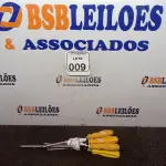 LOTE 009 - 01 CHAVE DE FENDA E 05 CHAVES PHILIPS. (NO ESTADO) ATENÇÃO! FAZER A VISITAÇÃO ANTES DE ARREMATAR, NÃO SABEMOS SE FUNCIONA. LEILÃO NÃO TEM GARANTIA E NEM DEVOLUÇÃO, SUJEITO A POSSÍVEIS AVARIAS VISÍVEIS/OCULTAS E/OU AUSÊNCIA DE COMPONENTES.