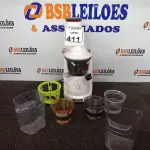 LOTE 411 - 01 EXTRATOR DE SUCOS MAXTRACTOR E MÁQUINA DE SORVETE MARCA ROYAL PRESTIGIE. (NO ESTADO) ATENÇÃO! FAZER A VISITAÇÃO ANTES DE ARREMATAR, NÃO SABEMOS SE FUNCIONA. LEILÃO NÃO TEM GARANTIA E NEM DEVOLUÇÃO, SUJEITO A POSSÍVEIS AVARIAS VISÍVEIS/OCULTAS E/OU AUSÊNCIA DE COMPONENTES