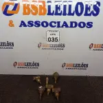 LOTE 035 - 05 REGISTROS PARA BANHEIRO DIVERSOS. (NO ESTADO) ATENÇÃO! FAZER A VISITAÇÃO ANTES DE ARREMATAR, NÃO SABEMOS SE FUNCIONA. LEILÃO NÃO TEM GARANTIA E NEM DEVOLUÇÃO, SUJEITO A POSSÍVEIS AVARIAS VISÍVEIS/OCULTAS E/OU AUSÊNCIA DE COMPONENTES.