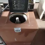 LOTE 464 - 01 MÁQUINA DE LAVAR MARCA WHITE WESTING HOUSE. (NO ESTADO) ATENÇÃO! FAZER A VISITAÇÃO ANTES DE ARREMATAR, NÃO SABEMOS SE FUNCIONA. LEILÃO NÃO TEM GARANTIA E NEM DEVOLUÇÃO, SUJEITO A POSSÍVEIS AVARIAS VISÍVEIS/OCULTAS E/OU AUSÊNCIA DE COMPONENTES.