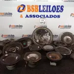 LOTE 412 - 01 LOTE C/VÁRIOS ALTO-FALANTES MARCAS E MODELOS DIVERSOS. (NO ESTADO) ATENÇÃO! FAZER A VISITAÇÃO ANTES DE ARREMATAR, NÃO SABEMOS SE FUNCIONA. LEILÃO NÃO TEM GARANTIA E NEM DEVOLUÇÃO, SUJEITO A POSSÍVEIS AVARIAS VISÍVEIS/OCULTAS E/OU AUSÊNCIA DE COMPONENTES.