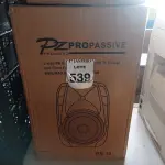 LOTE 539 - 01 CAIXA DE SOM MARCA PZ PRO ÁUDIO. (NO ESTADO) ATENÇÃO! FAZER A VISITAÇÃO ANTES DE ARREMATAR, NÃO SABEMOS SE FUNCIONA. LEILÃO NÃO TEM GARANTIA E NEM DEVOLUÇÃO, SUJEITO A POSSÍVEIS AVARIAS VISÍVEIS/OCULTAS E/OU AUSÊNCIA DE COMPONENTES.