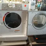 LOTE 437 - 01 MÁQUINA DE LAVAR 10KG 220V MARCA BRASTEMP. (NO ESTADO) ATENÇÃO! FAZER A VISITAÇÃO ANTES DE ARREMATAR, NÃO SABEMOS SE FUNCIONA. LEILÃO NÃO TEM GARANTIA E NEM DEVOLUÇÃO, SUJEITO A POSSÍVEIS AVARIAS VISÍVEIS/OCULTAS E/OU AUSÊNCIA DE COMPONENTES.