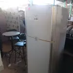 LOTE 478 - 01 GELADEIRA 220V MARCA BRASTEMP. (NO ESTADO) ATENÇÃO! FAZER A VISITAÇÃO ANTES DE ARREMATAR, NÃO SABEMOS SE FUNCIONA. LEILÃO NÃO TEM GARANTIA E NEM DEVOLUÇÃO, SUJEITO A POSSÍVEIS AVARIAS VISÍVEIS/OCULTAS E/OU AUSÊNCIA DE COMPONENTES.