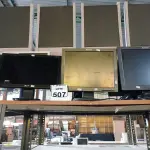 LOTE 507 - 07 MONITORES LCD MARCAS E MODELOS DIVERSOS. (NO ESTADO) ATENÇÃO! FAZER A VISITAÇÃO ANTES DE ARREMATAR, NÃO SABEMOS SE FUNCIONA. LEILÃO NÃO TEM GARANTIA E NEM DEVOLUÇÃO, SUJEITO A POSSÍVEIS AVARIAS VISÍVEIS/OCULTAS E/OU AUSÊNCIA DE COMPONENTES.