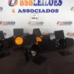 LOTE 504 - 05 LUMINÁRIAS REFLETORAS. (NO ESTADO) ATENÇÃO! FAZER A VISITAÇÃO ANTES DE ARREMATAR, NÃO SABEMOS SE FUNCIONA. LEILÃO NÃO TEM GARANTIA E NEM DEVOLUÇÃO, SUJEITO A POSSÍVEIS AVARIAS VISÍVEIS/OCULTAS E/OU AUSÊNCIA DE COMPONENTES.