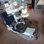 LOTE 548 - 01 CADEIRA DE DENTISTA E EQUIPAMENTOS ODONTOLÓGICOS DIVERSOS. (NO ESTADO) ATENÇÃO! FAZER A VISITAÇÃO ANTES DE ARREMATAR, NÃO SABEMOS SE FUNCIONA. LEILÃO NÃO TEM GARANTIA E NEM DEVOLUÇÃO, SUJEITO A POSSÍVEIS AVARIAS VISÍVEIS/OCULTAS E/OU AUSÊNCIA DE COMPONENTES.