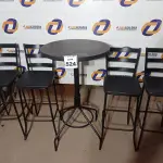 LOTE 524 - 01 MESA BISTRÔ C/04 BAQUETAS. (NO ESTADO) ATENÇÃO! FAZER A VISITAÇÃO ANTES DE ARREMATAR, NÃO SABEMOS SE FUNCIONA. LEILÃO NÃO TEM GARANTIA E NEM DEVOLUÇÃO, SUJEITO A POSSÍVEIS AVARIAS VISÍVEIS/OCULTAS E/OU AUSÊNCIA DE COMPONENTES.