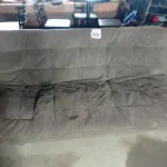 LOTE 523 - 01 SOFÁ-CAMA NA COR MARROM 03 LUGARES. (NO ESTADO) ATENÇÃO! FAZER A VISITAÇÃO ANTES DE ARREMATAR, NÃO SABEMOS SE FUNCIONA. LEILÃO NÃO TEM GARANTIA E NEM DEVOLUÇÃO, SUJEITO A POSSÍVEIS AVARIAS VISÍVEIS/OCULTAS E/OU AUSÊNCIA DE COMPONENTES.
