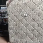 LOTE 483 - 01 COLCHÃO DE CASAL MARCA ORTOBOM. (NO ESTADO) ATENÇÃO! FAZER A VISITAÇÃO ANTES DE ARREMATAR, NÃO SABEMOS SE FUNCIONA. LEILÃO NÃO TEM GARANTIA E NEM DEVOLUÇÃO, SUJEITO A POSSÍVEIS AVARIAS VISÍVEIS/OCULTAS E/OU AUSÊNCIA DE COMPONENTES.