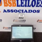 LOTE 402 - 01 NOTEBOOK C/FONTE MARCA LOGIN. (NO ESTADO) ATENÇÃO! FAZER A VISITAÇÃO ANTES DE ARREMATAR, NÃO SABEMOS SE FUNCIONA. LEILÃO NÃO TEM GARANTIA E NEM DEVOLUÇÃO, SUJEITO A POSSÍVEIS AVARIAS VISÍVEIS/OCULTAS E/OU AUSÊNCIA DE COMPONENTES.