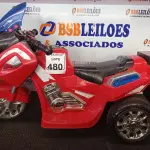 LOTE 480 - 01 TRICICLO INFANTIL ELÉTRICO. (NO ESTADO) ATENÇÃO! FAZER A VISITAÇÃO ANTES DE ARREMATAR, NÃO SABEMOS SE FUNCIONA. LEILÃO NÃO TEM GARANTIA E NEM DEVOLUÇÃO, SUJEITO A POSSÍVEIS AVARIAS VISÍVEIS/OCULTAS E/OU AUSÊNCIA DE COMPONENTES.