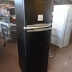 LOTE 479 - 01 GELADEIRA 220V MARCA BRASTEMP. (NO ESTADO) ATENÇÃO! FAZER A VISITAÇÃO ANTES DE ARREMATAR, NÃO SABEMOS SE FUNCIONA. LEILÃO NÃO TEM GARANTIA E NEM DEVOLUÇÃO, SUJEITO A POSSÍVEIS AVARIAS VISÍVEIS/OCULTAS E/OU AUSÊNCIA DE COMPONENTES.