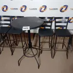 LOTE 525 - 01 MESA BISTRÔ C/04 BAQUETAS. (NO ESTADO) ATENÇÃO! FAZER A VISITAÇÃO ANTES DE ARREMATAR, NÃO SABEMOS SE FUNCIONA. LEILÃO NÃO TEM GARANTIA E NEM DEVOLUÇÃO, SUJEITO A POSSÍVEIS AVARIAS VISÍVEIS/OCULTAS E/OU AUSÊNCIA DE COMPONENTES.