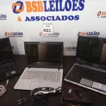 LOTE 485 - 01PLACA DE VIDE, 01 MÁQUINA DE CORTAR CABELO E 03 NOTEBOOKS MARCAS E MODELS DIVERSOS. (NO ESTADO) ATENÇÃO! FAZER A VISITAÇÃO ANTES DE ARREMATAR, NÃO SABEMOS SE FUNCIONA. LEILÃO NÃO TEM GARANTIA E NEM DEVOLUÇÃO, SUJEITO A POSSÍVEIS AVARIAS VISÍVEIS/OCULTAS E/OU AUSÊNCIA DE COMPONENTES.