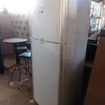LOTE 478 - 01 GELADEIRA 220V MARCA BRASTEMP. (NO ESTADO) ATENÇÃO! FAZER A VISITAÇÃO ANTES DE ARREMATAR, NÃO SABEMOS SE FUNCIONA. LEILÃO NÃO TEM GARANTIA E NEM DEVOLUÇÃO, SUJEITO A POSSÍVEIS AVARIAS VISÍVEIS/OCULTAS E/OU AUSÊNCIA DE COMPONENTES.